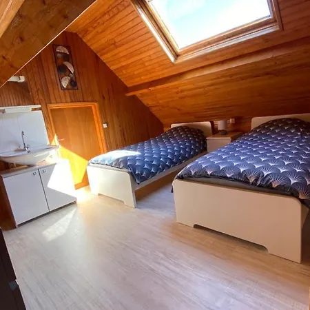 Maison Avec Jardin 4 A 5 Personnes Nyaraló